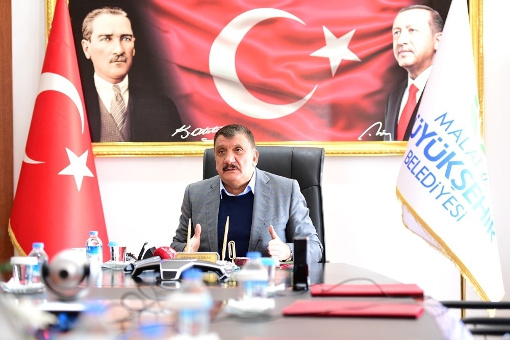 Gürkan, Malatyalı iş adamlarına hizmet ve yatırımları anlattı