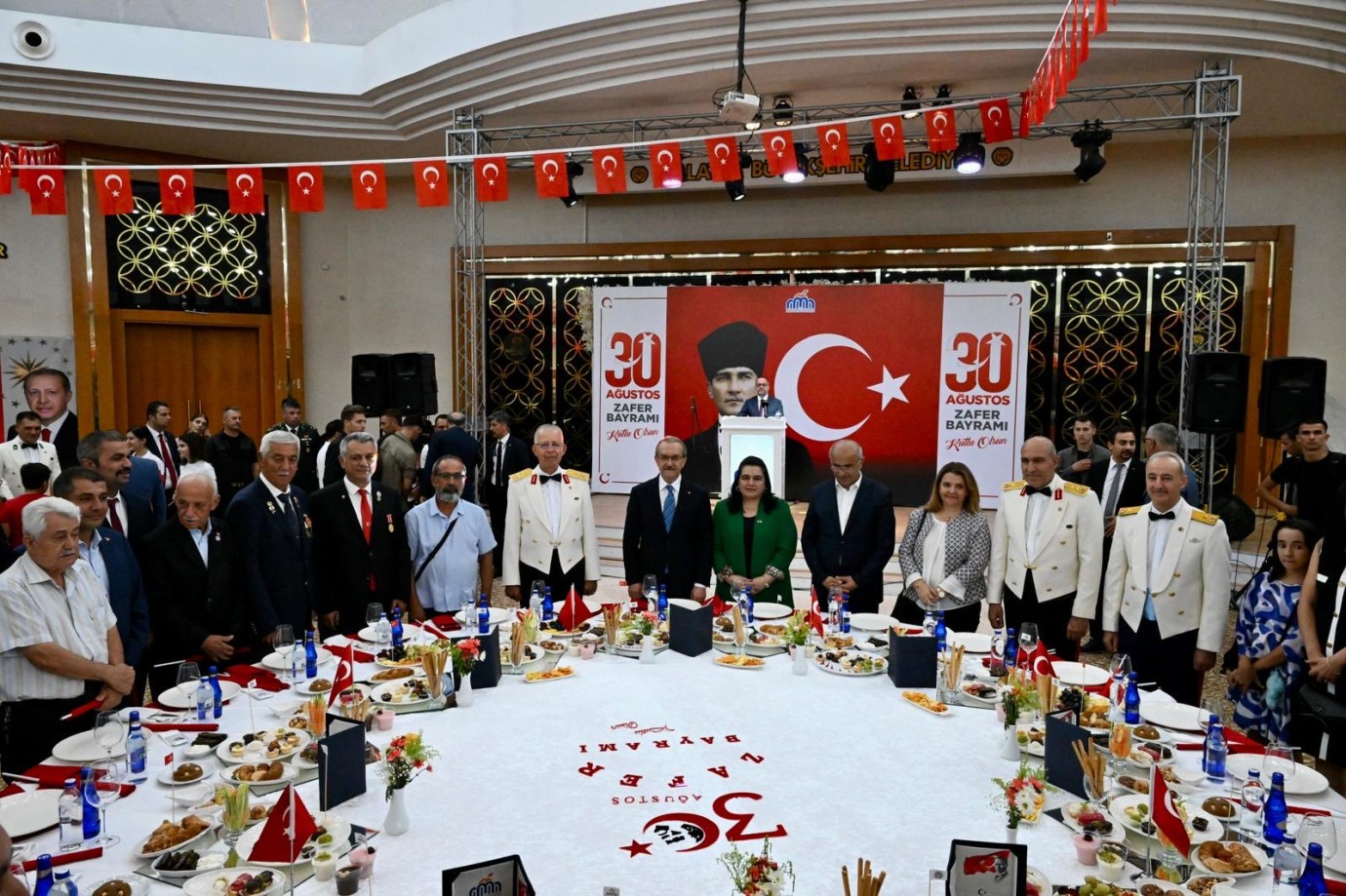 30 Ağustos Resepsiyonu'na Katılım Yoğun Oldu