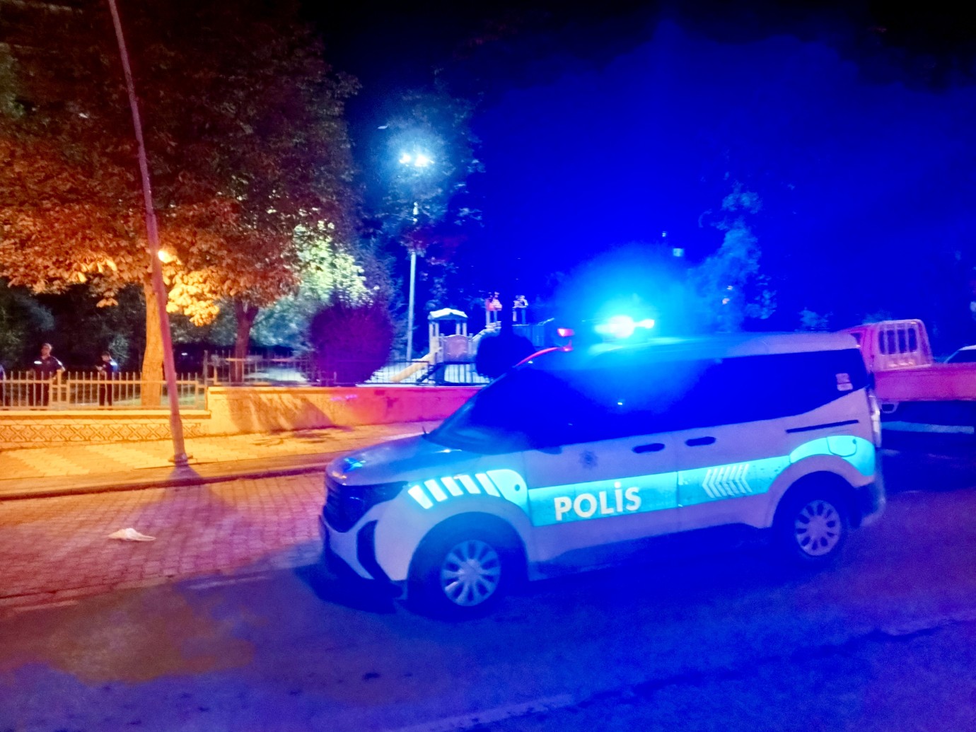 Battalgazi’de Parkta Kavga: 3 Kişi Yaralandı