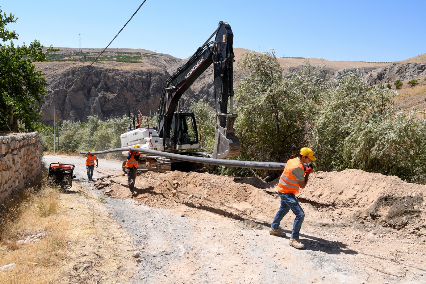 Ayvalı'ya 11 Bin 950 Metre İçme Suyu Hattı