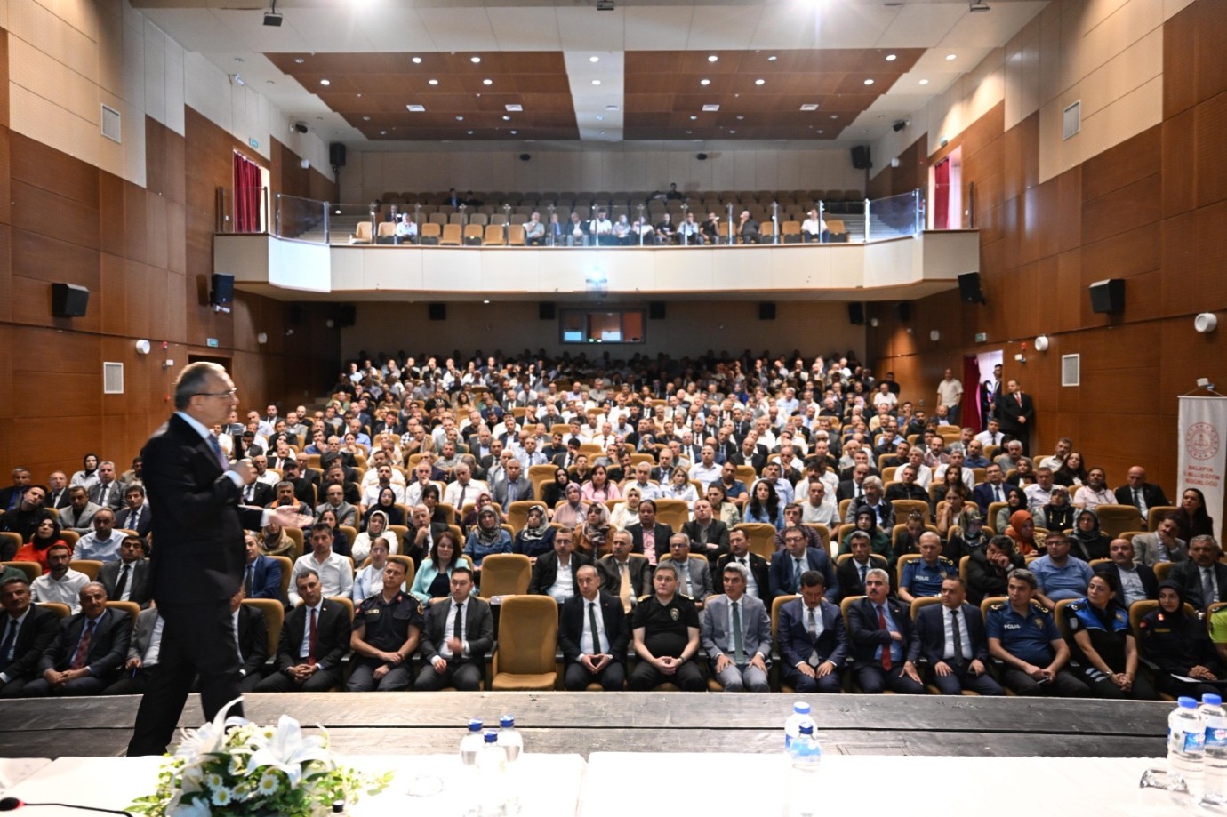 Vali Yavuz: “Hiçbir Mazeret Başarının Yerine Geçemez”