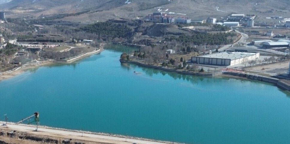  Gölete Atlayarak Canına Kıydı