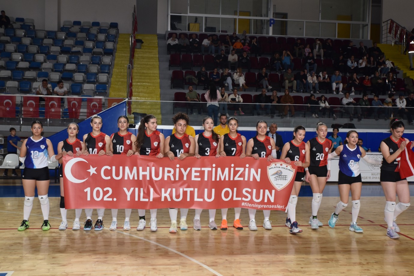 Derbide Zafer Malatya Voleybol’un
