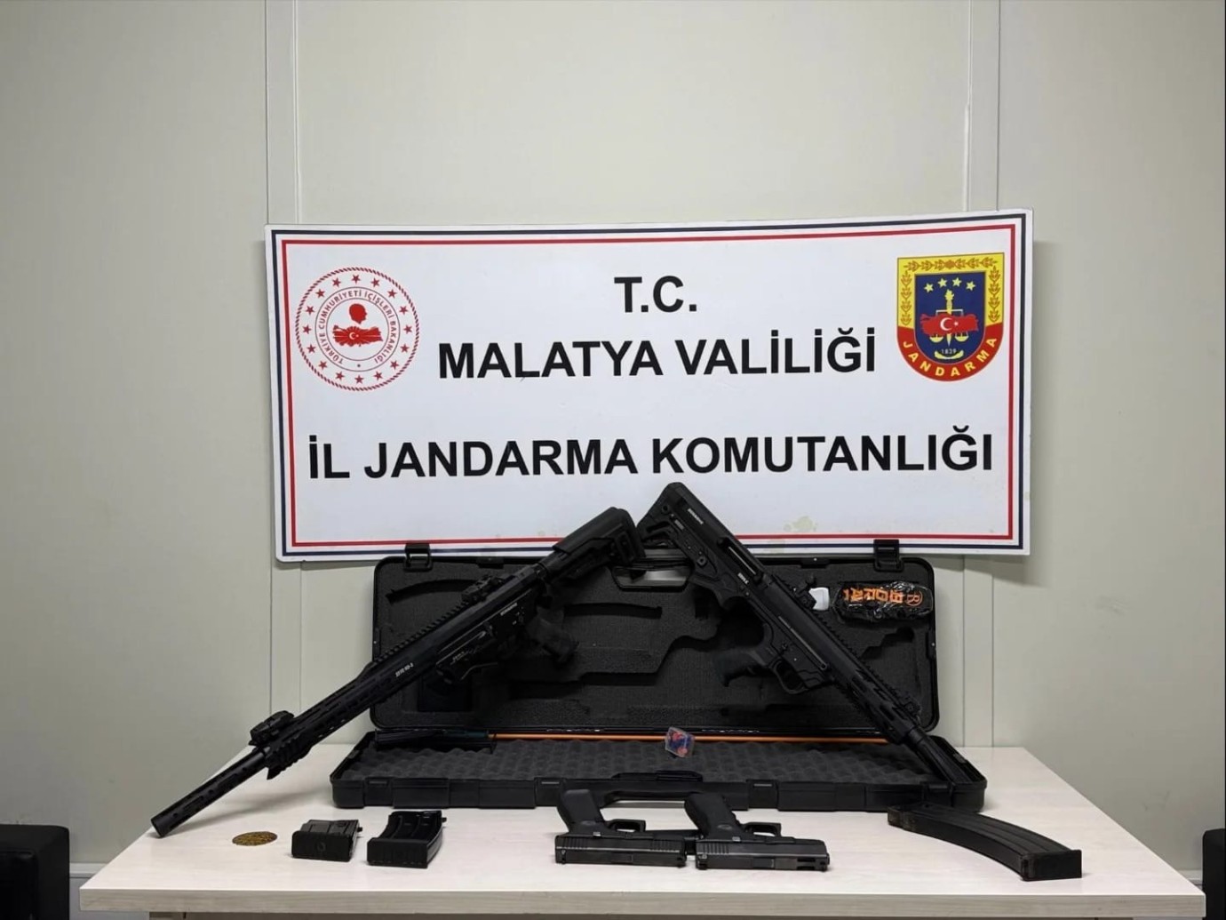 Battalgazi’de Düğünde Havaya Ateş Eden 4 Şüpheli Yakalandı