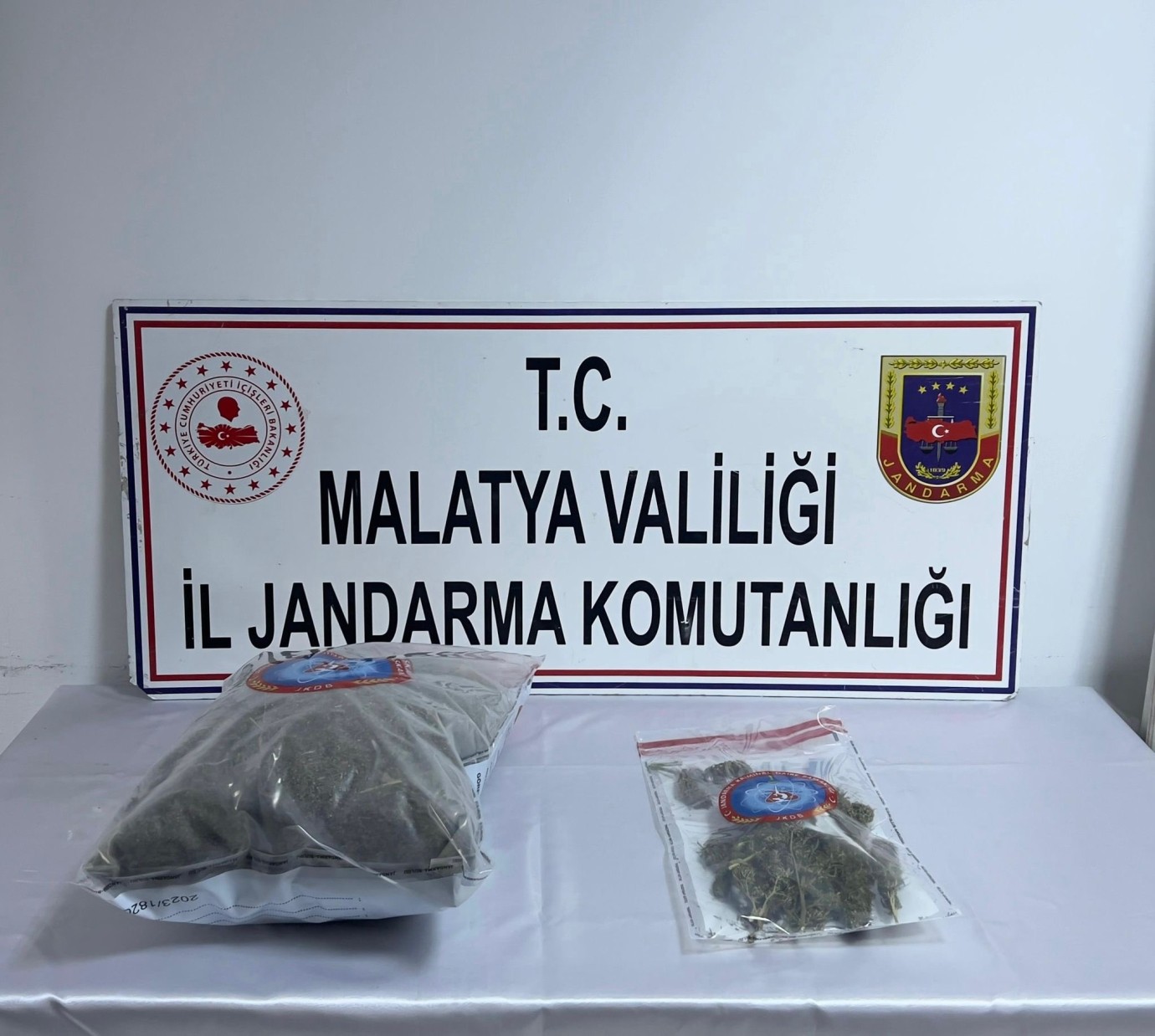 İl Jandarma Komutanlığı Arapgir’de Uyuşturucu Operasyonu