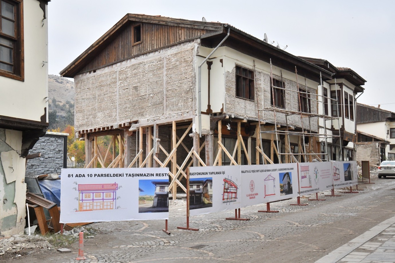 Başkan Geçit; “Kadim Çırmıhtı, Köy Evleri Ve Restorasyon Projeleriyle Ayağa Kalkıyor”