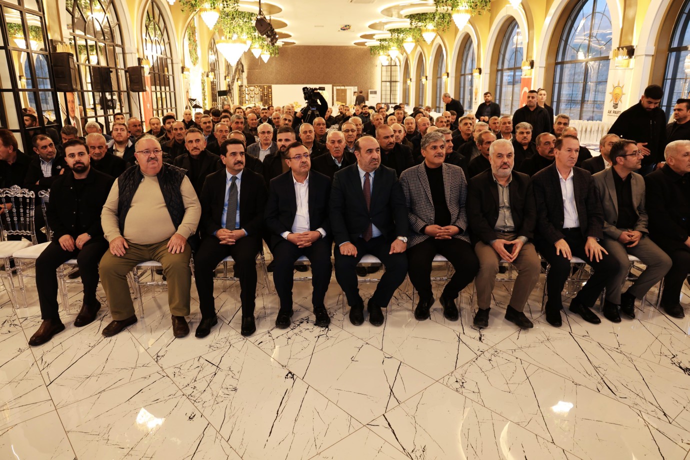 AK Parti Battalgazi Teşkilatı, Mahalle Başkanlarına Eğitim Verdi