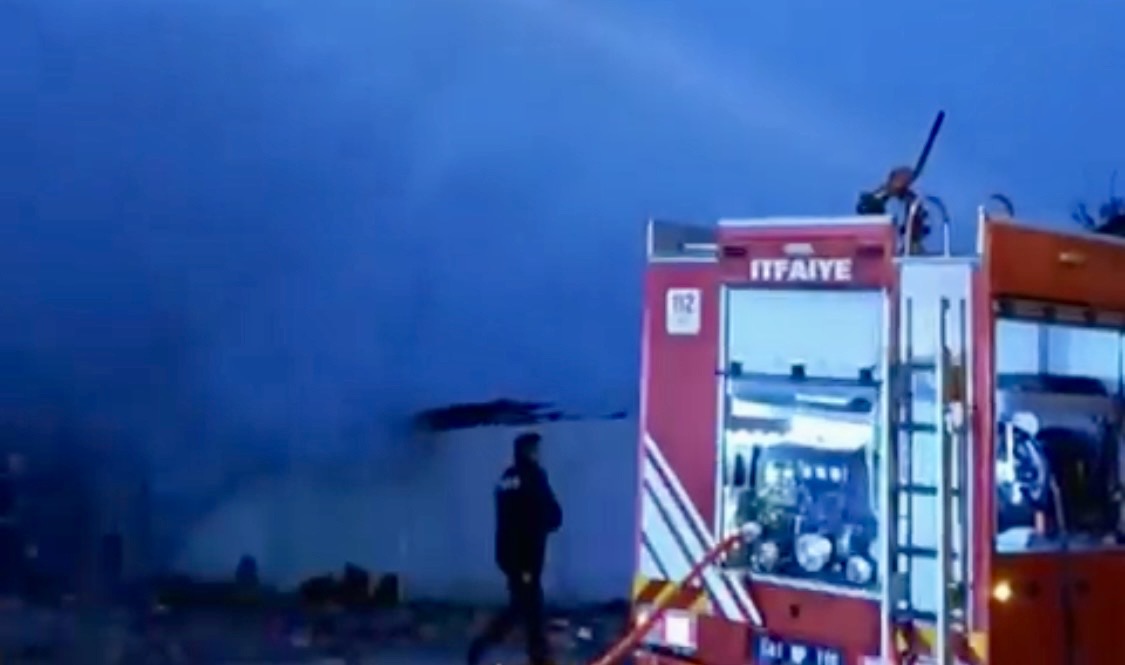Kiltepe'de Ev Yangını Paniğe Neden Oldu