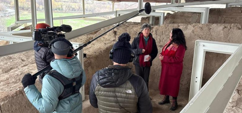 İngiliz Tarihçi Profesör Bettany Hughes Ve Ekibi Malatya’da Çekimler Yaptı