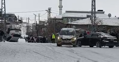 Buz Tutan Yollar Kazalara Sebep Oldu