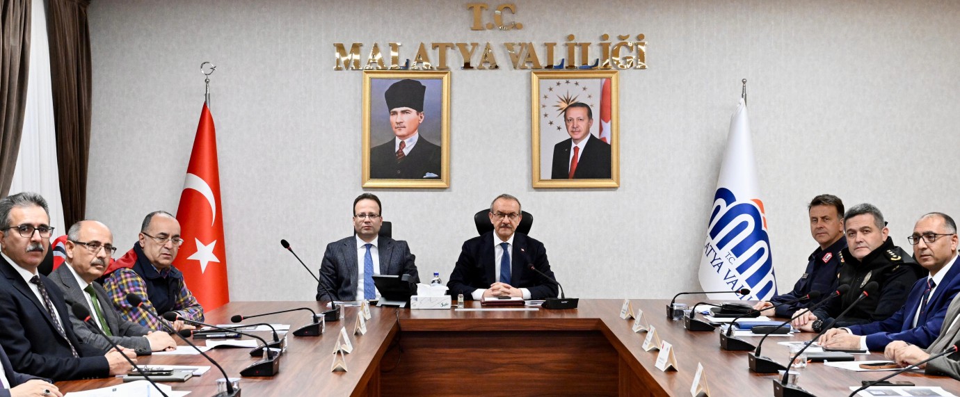 Valilik’te “Akaryakıt Kaçakçılığı” ve “Bağımlılıkla Mücadele” Toplantısı Yapıldı
