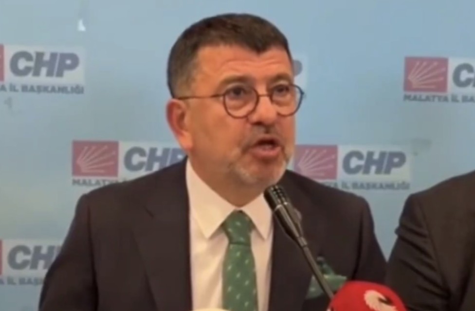 Veli Ağbaba: “Malatya Depremi Yaşamadı Gibi Davranıldı