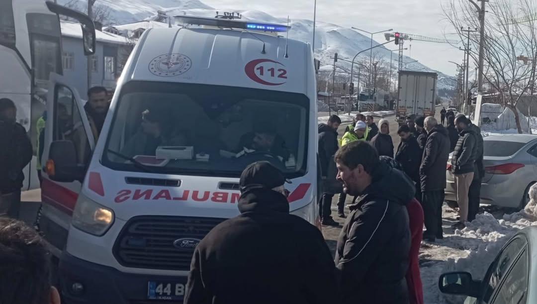 Doğanşehir’de Beton Mikseri Yayaya Çarptı