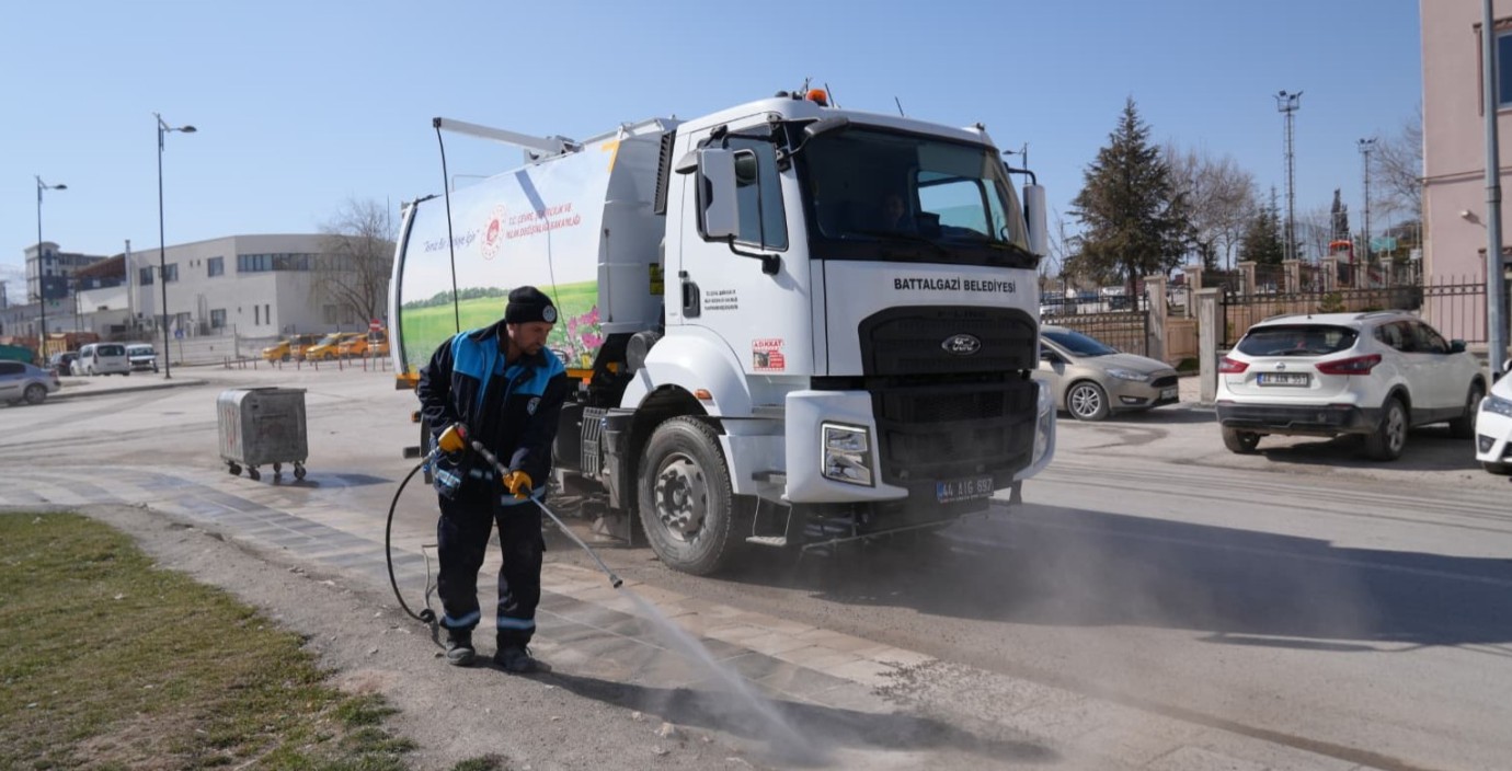 Derme Deresi’nde Temizlik Çalışması Yapıldı