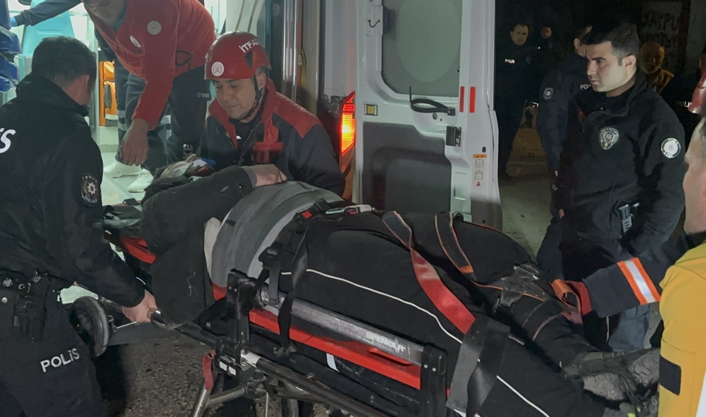 Kestirme Yol İçin İnşaata Giren Şahıs Asansör Boşluğuna Düştü!