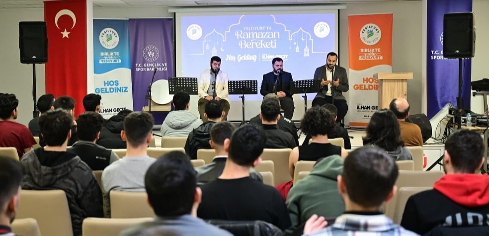 Yeşilyurt Öğrenci Yurtlarında Ramazan Bereketi Yoğun İlgi Gördü