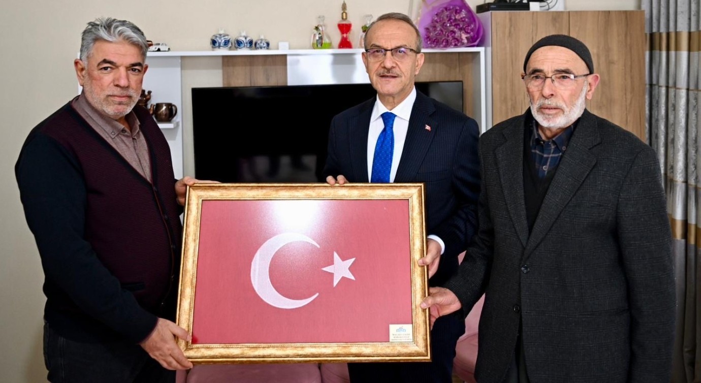 Vali Seddar Yavuz Şehit Ailelerini Unutmadı