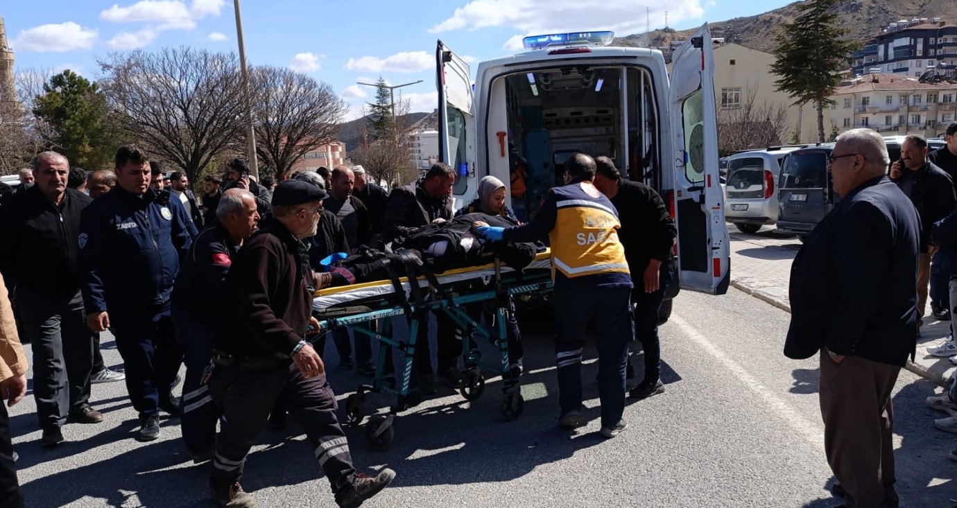 Darende’de Otomobilin Çarptığı Yaşlı Kadın Yaralandı