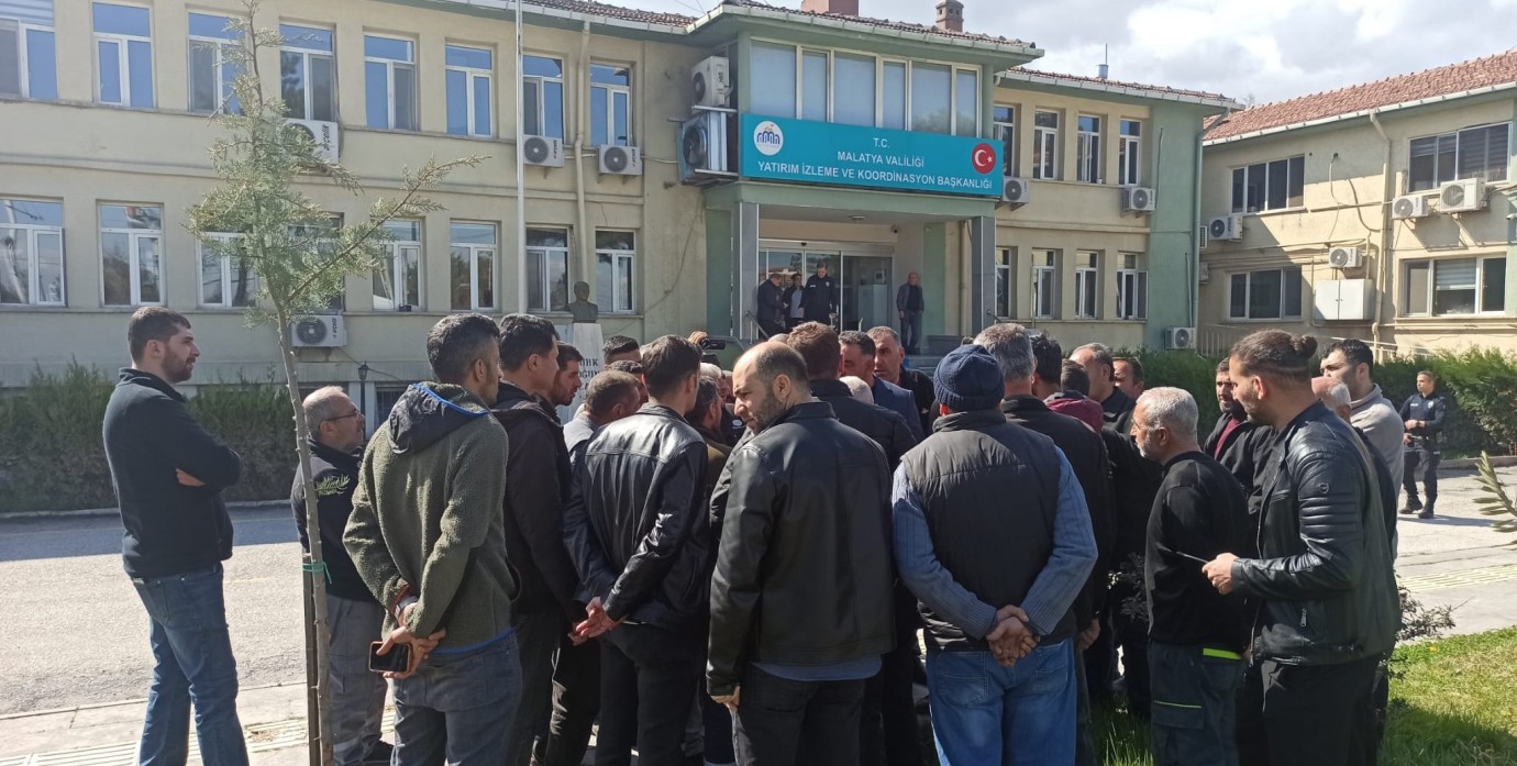 Uğur Sanayi Esnafı Geçici Yer Talep Ediyor!