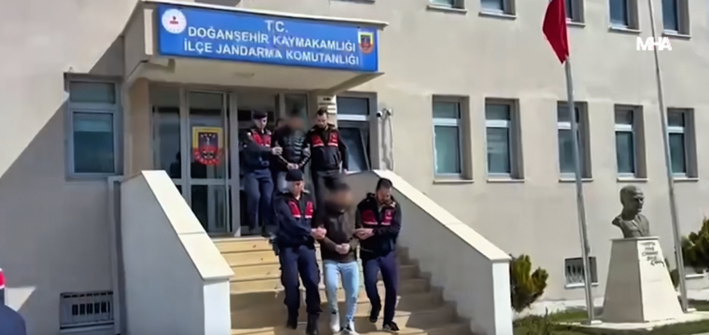 Doğanşehir’de Düşük Faizli Kredi Dolandırıcılarına Operasyon!