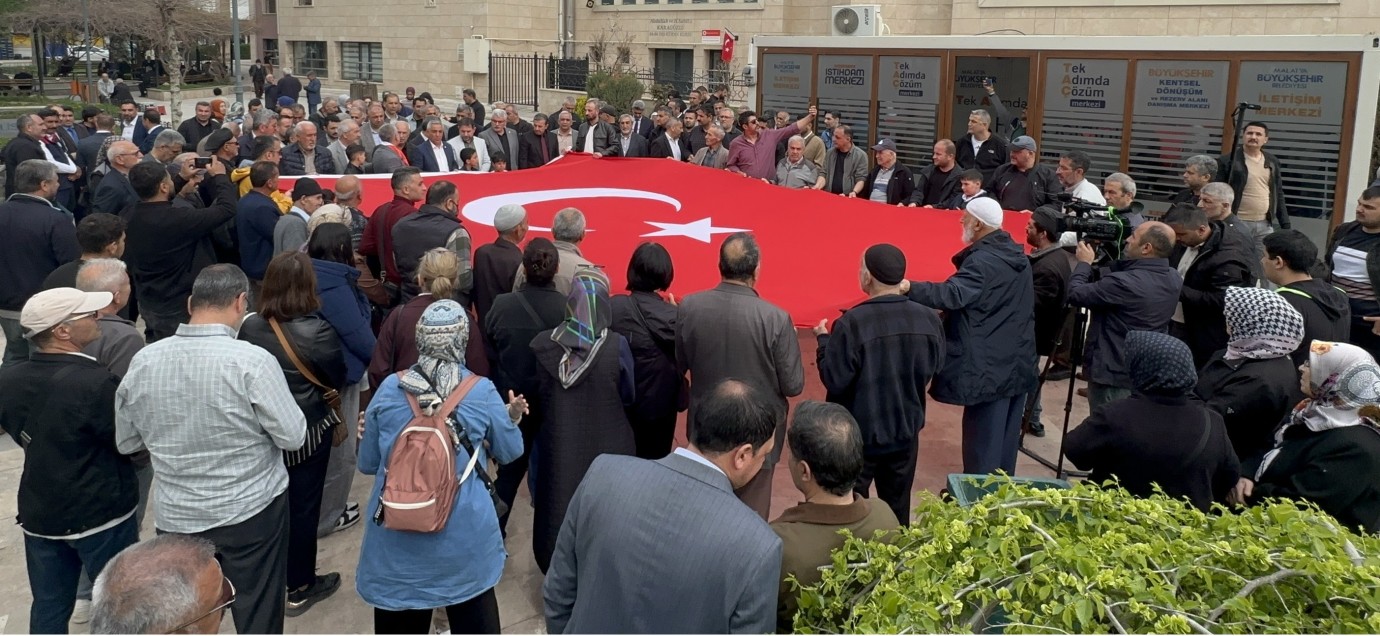Okul Katliamında Ölenler İçin Gıyabi Cenaze Namazı Kılındı