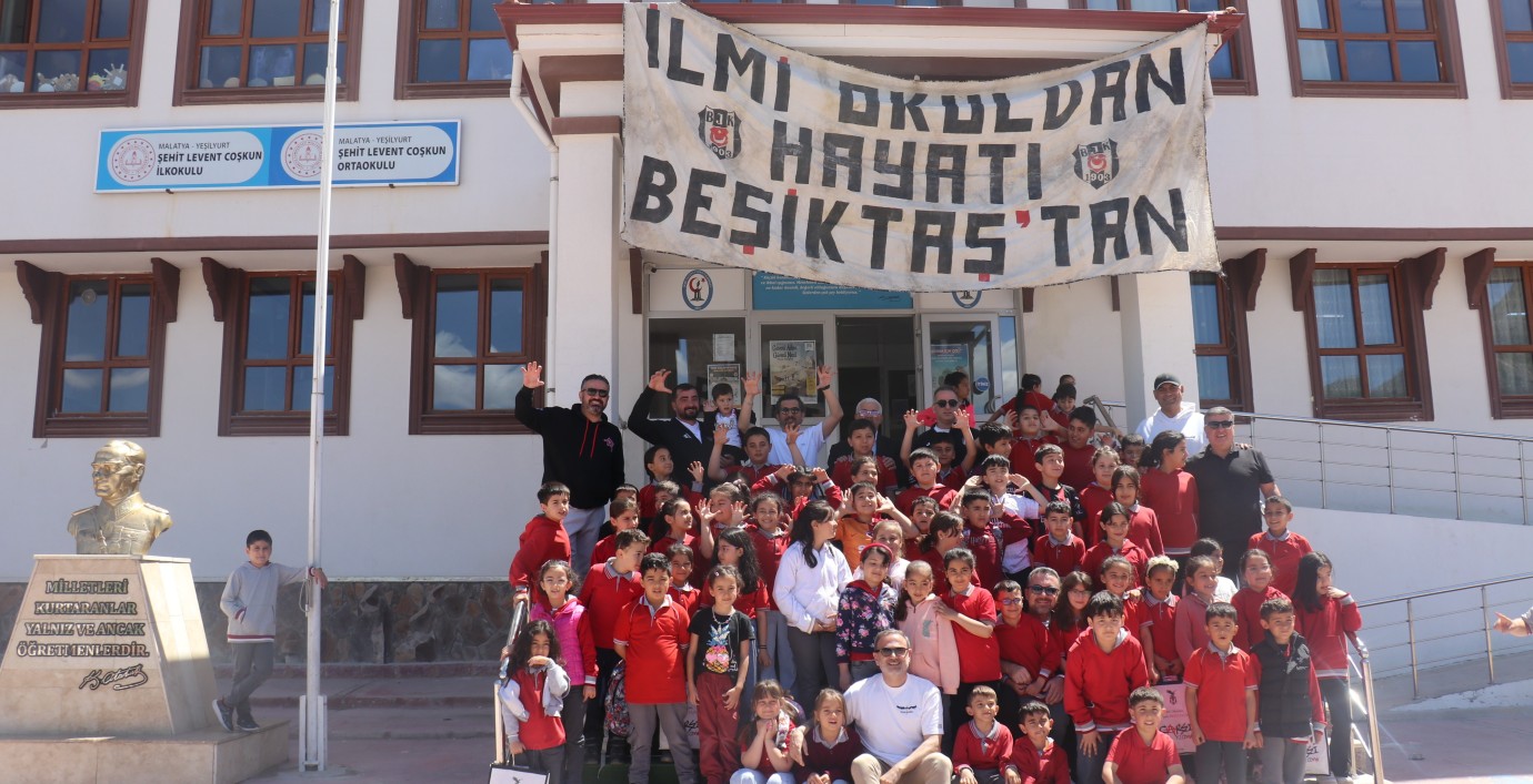 Beşiktaş Taraftarlarından Malatya’da Çocuklara Moral Desteği