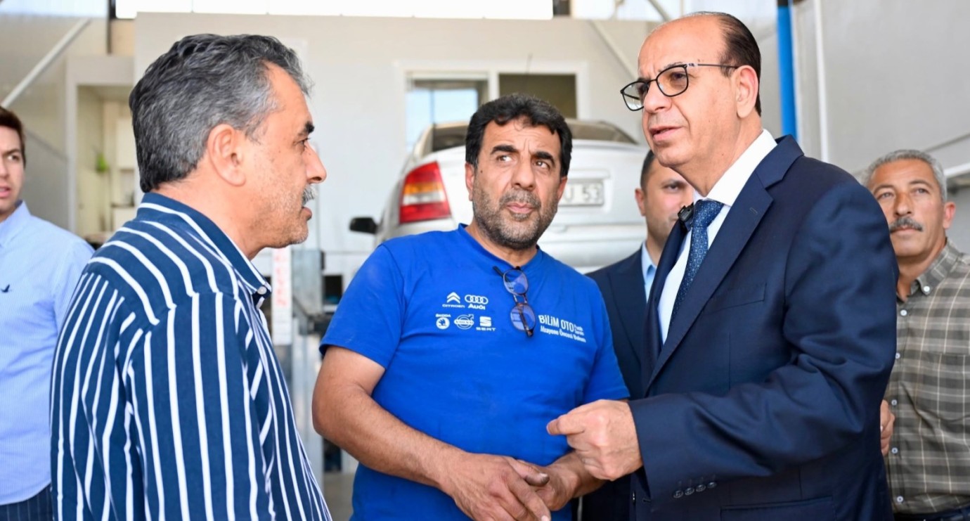 İlhan Geçit, “Yeşilyurt’un Her Noktasına Hizmet Götürüyoruz”