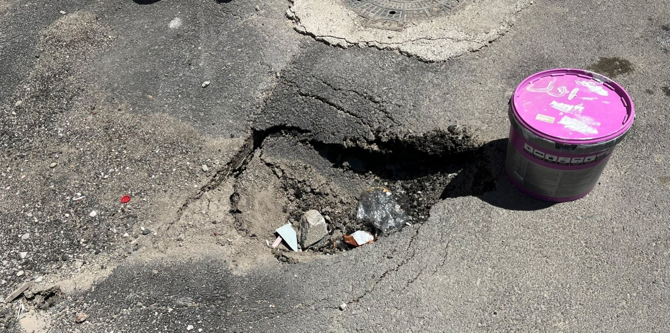 Tevfik Temelli Caddesi’nde Asfalt Çöktü!