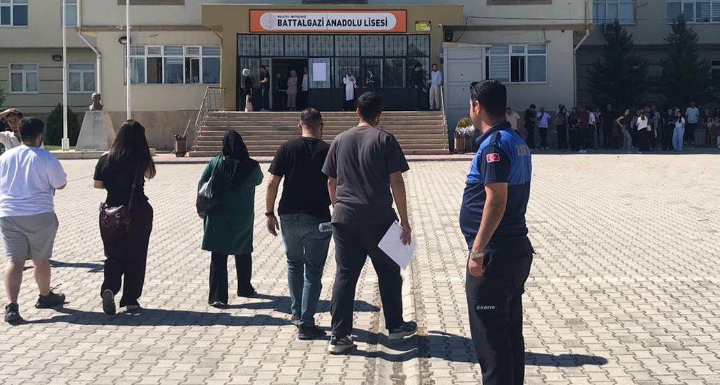 YKS Gününde Battalgazi Zabıtası Sahadaydı
