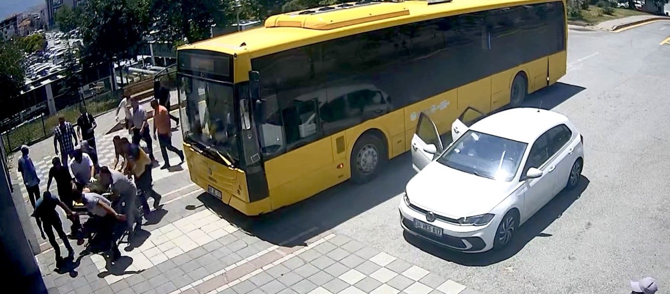 MOTAŞ Otobüsü Kalbi Duran Yolcuyu Hayata Bağladı