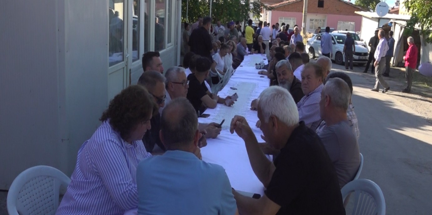 Aşure Kazanı Kardeşlik İçin Kaynadı