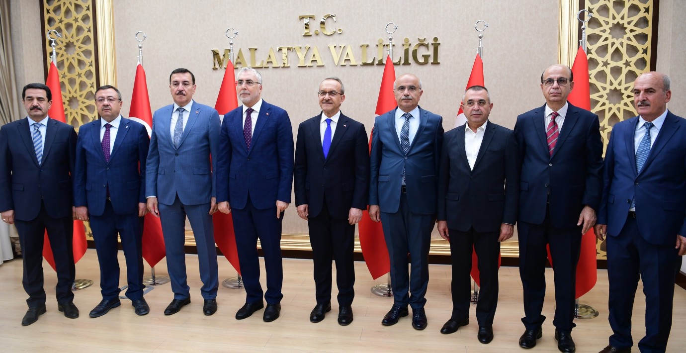 Bakan Işıkhan Malatya’da ki Temaslarına Başladı