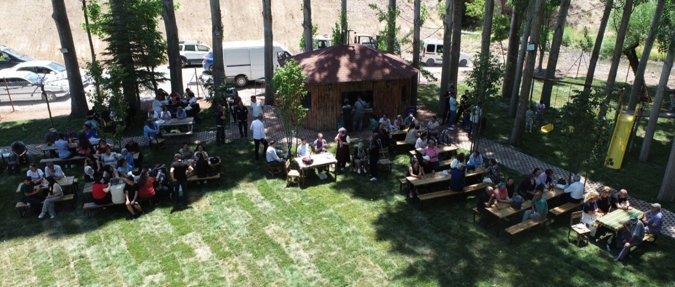 Hekimhanlılar İlk Yaz Pikniğinde Buluştu