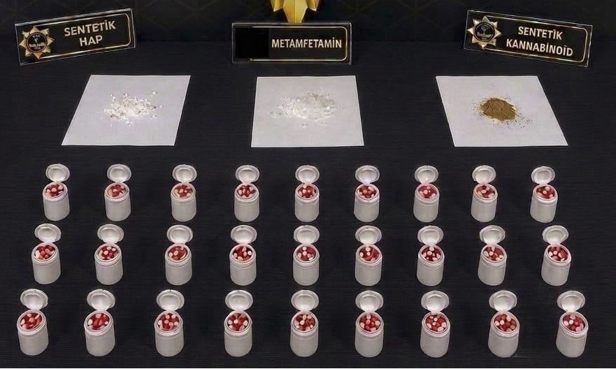 Sokak Satıcılarına Narkotik Darbesi: 9 Şüpheli Tutuklandı