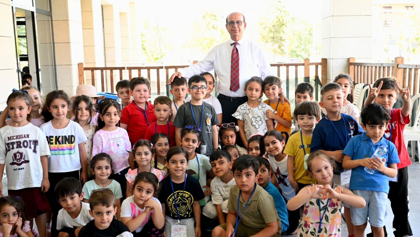 Başkan Geçit, Geleceğin Bilim Adamlarıyla Buluştu