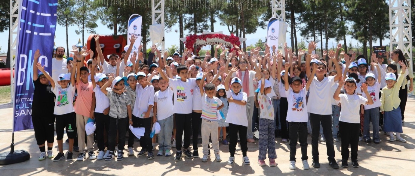 Battalgazi Belediyesi Yaz Okulları Şenlikle Tamamlandı