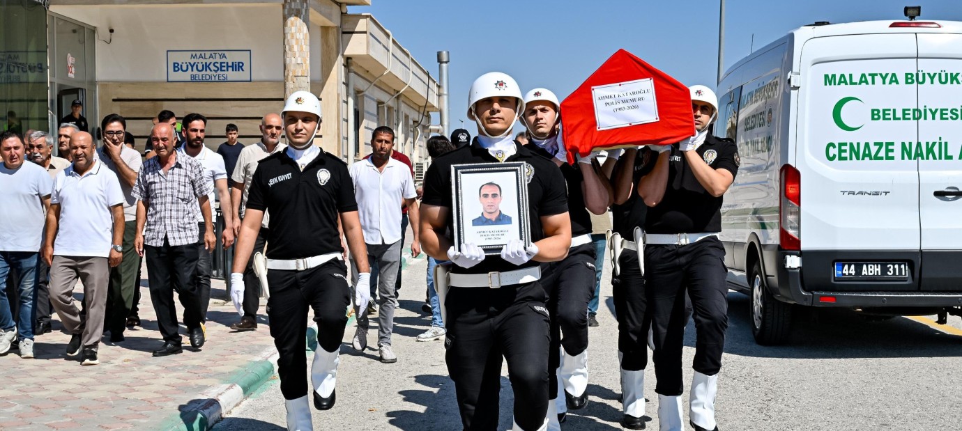 Malatyalı Polis Memuru Ahmet Kataroğlu Dualarla Uğurlandı