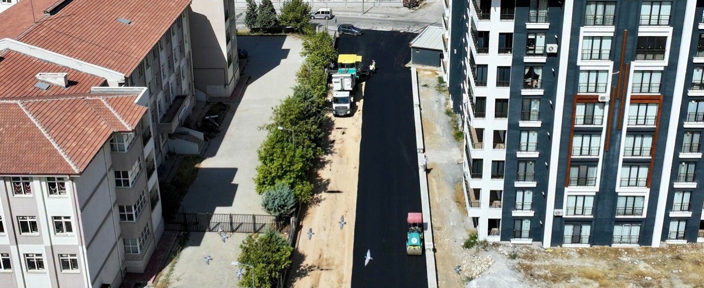 Özalper Mahallesi’nde Yollar Yenileniyor