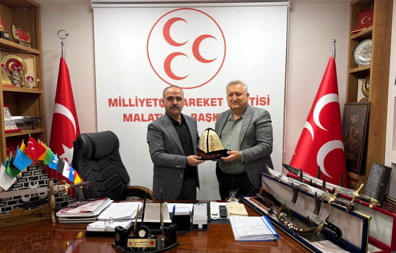 Türk Yolu Birliği’nden MHP İl Başkanı Şengönül’e Ak Kalpaklı Ziyaret
