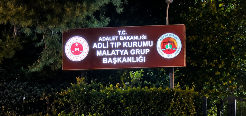 Genç Kadın Hayatına Son Verdi!
