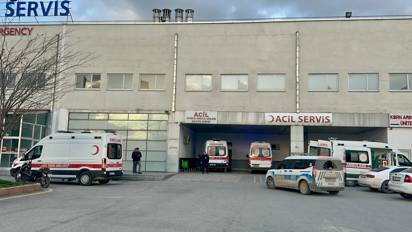 Malatya’da Bıçaklı Kavga: 2 Genç Yaralandı