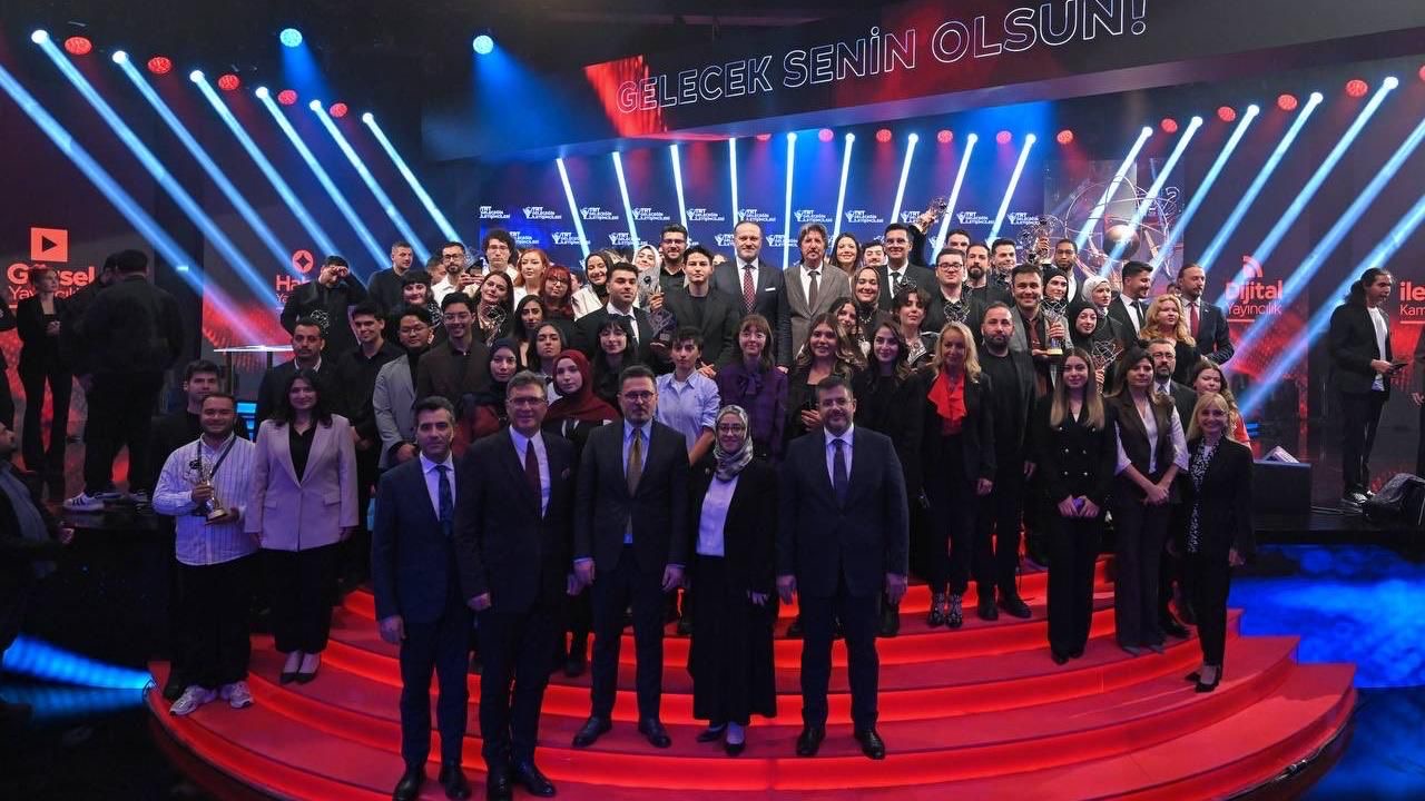 İletişim Öğrencilerinden TRT Yarışmasında Çifte Başarı