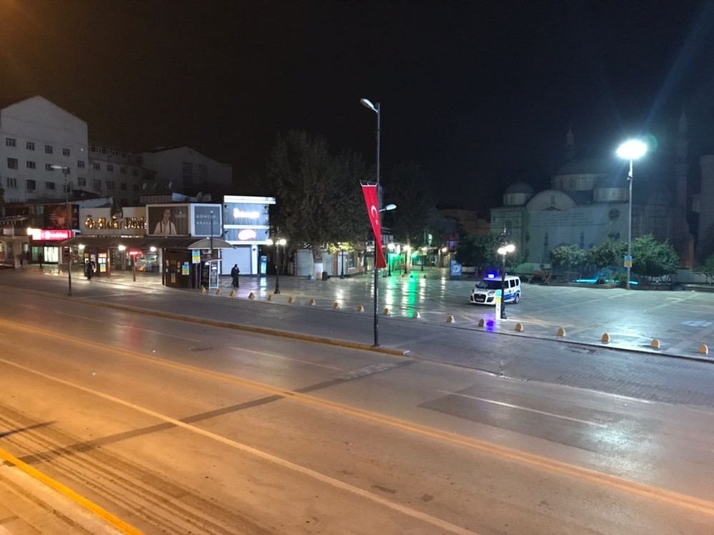 Hafta sonu kısıtlaması Malatya’yı sessizliğe bürüdü