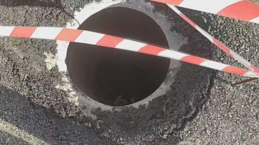 AĞZI AÇIK BIRAKILAN ROGARA  16 YAŞINDAKİ GENÇ DÜŞTÜ 