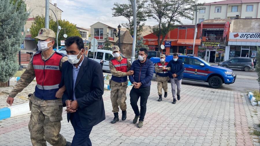 KAÇAK GÖÇMENLERE GEÇİT YOK