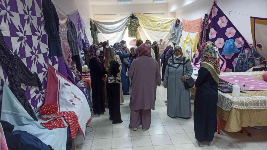 EL EMEĞİ GÖZ NURU ÜRÜNLER SERGİLENDİ