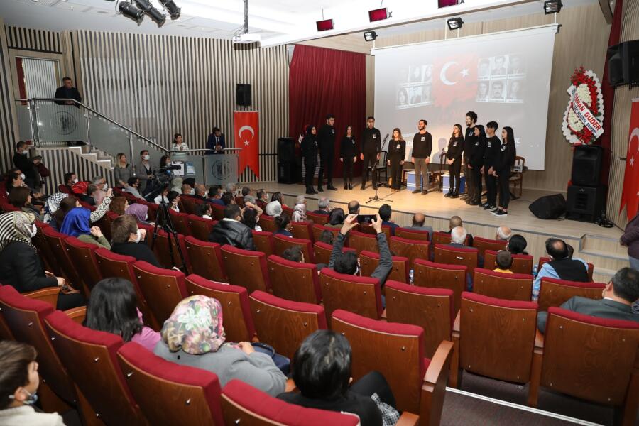 BAŞKAN GÜDER: “ÖĞRETMEN HAKKI, ANA-BABA HAKKIYLA BİR TUTULMUŞTUR”