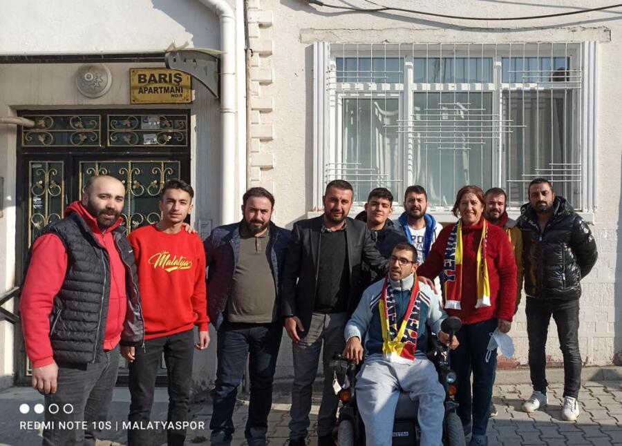 MALATYASPOR TARAFTARLAR DERNEĞİ, UĞURCAN’A AKÜLÜ ARABA HEDİYE ETTİ