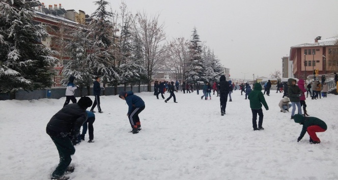 Malatya'da okullara 1 gün kar tatili