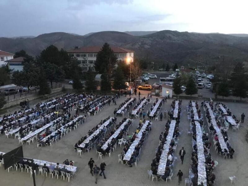 İŞ İNSANI KEMAL OKTAY, HEKİMHAN’DA İFTAR YEMEĞİ VERDİ